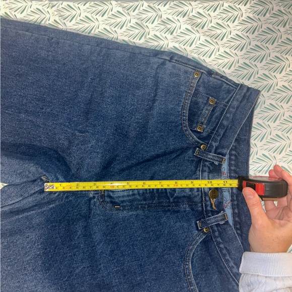 LL Bean Double L Relaxed Fit Jeans - Size 8R - Picture 9 of 11